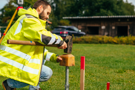 Vermessungs­techniker(in) oder Vermessungs­ingenieur(in) (w/m/d) (ID: 01)